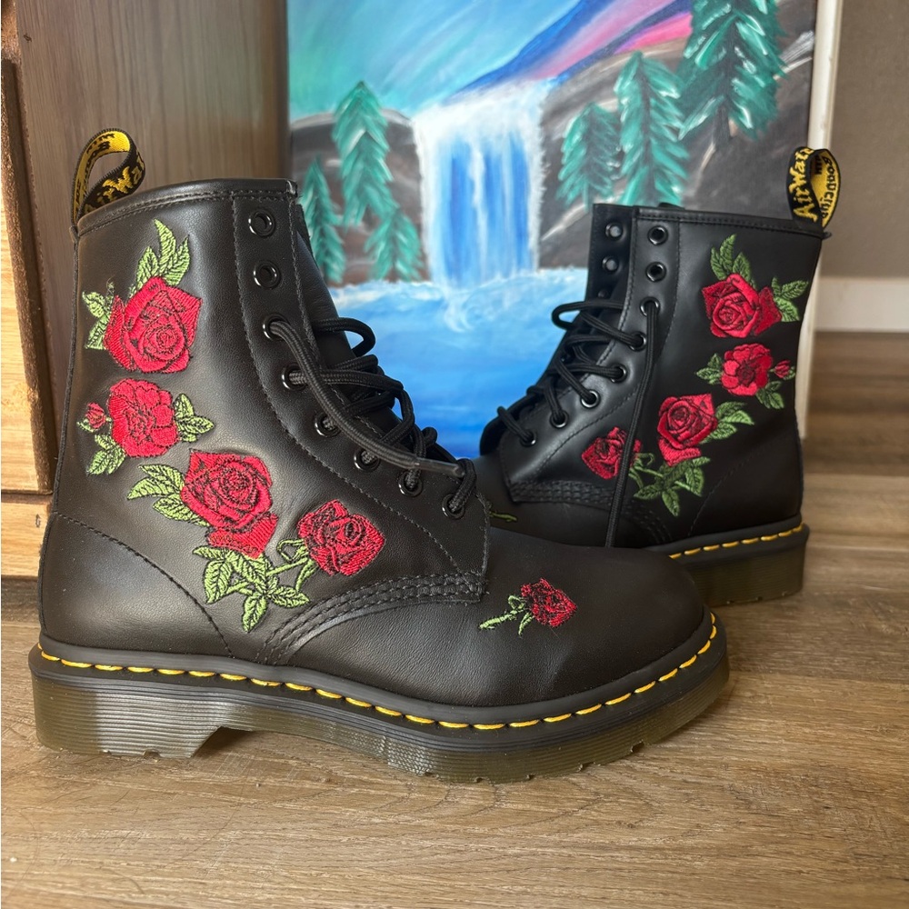 Dr Martens 1460 Vonda Floral Boots